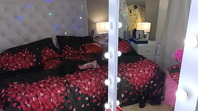 RoxalanaStar Adlı Modelin Canlı XXX Sohbeti