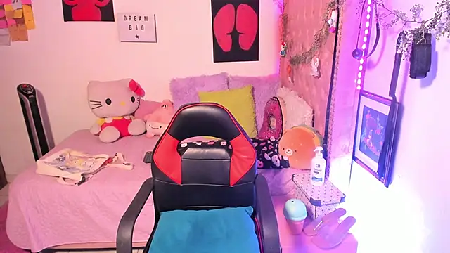 Chat +18 de LillyCandy ao vivo