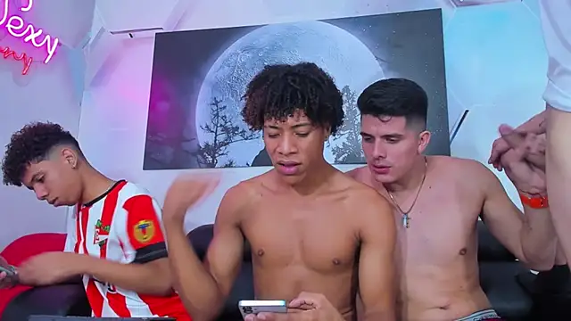 Show de Spicy_guys na webcam