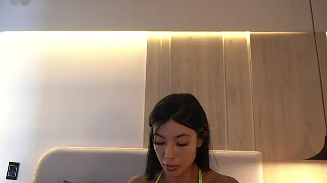 แชท XXX สดของ KalaBeckett_