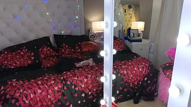 RoxalanaStar Adlı Modelin Canlı XXX Sohbeti