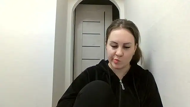 MeadowEyes Adlı Modelin Canlı XXX Sohbeti