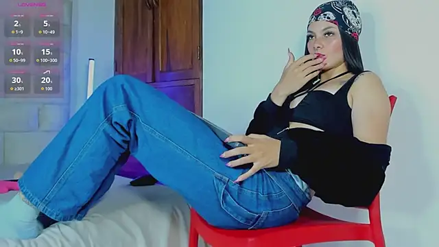 Chat +18 de HollyGrey_ ao vivo