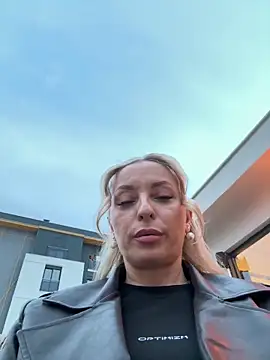 VikaBunny1: απευθείας συνομιλία ΧΧΧ