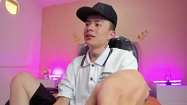 Nascary_Fox 即時 XXX 聊天