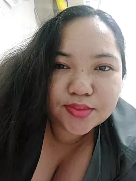 LianaCruzado Live XXX-chat