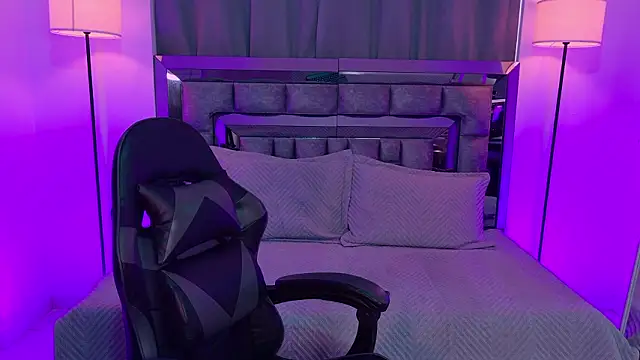 Chat +18 de Bella_Clark2 ao vivo