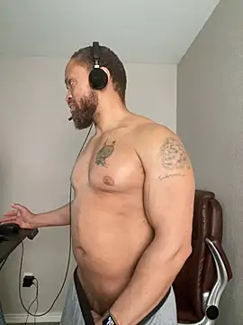 Fathero1time 现场XXX聊天