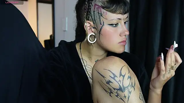 _sharlotte777's Live XXX Chat