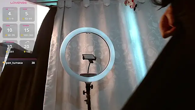 Laia_white 现场XXX聊天