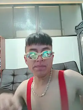 TwoMuchFun11's Webcam Show