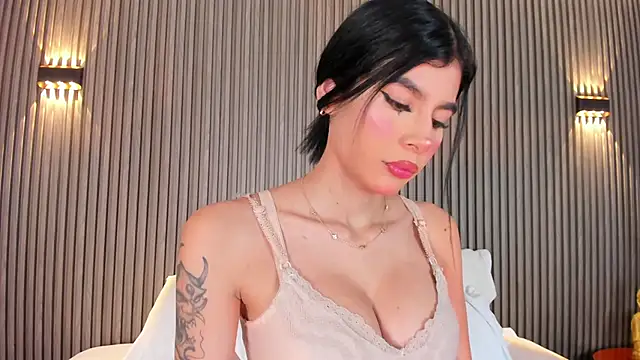 CaitlynCouper Live XXX Chat