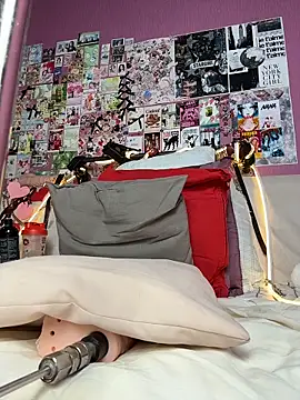 Denise__levi_ Show in webcam