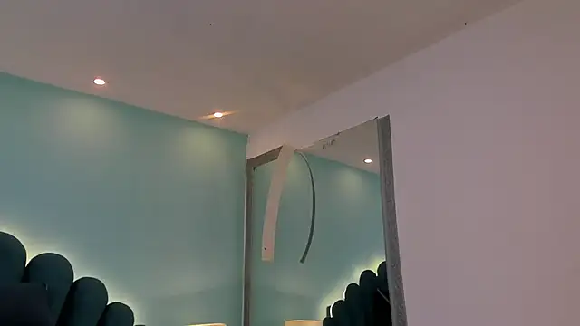 sharlott18 라이브 XXX 채팅