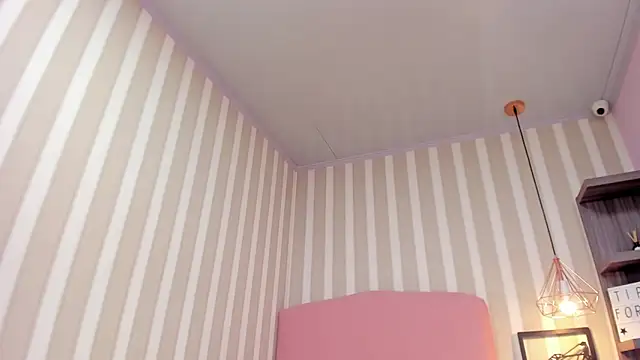 LORELAIGIVEN: онлайн-секс-чат