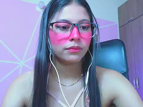 XXX chat uživo modela _ALLYSON18_