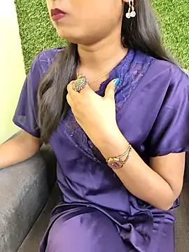 yhona_darling Adlı Modelin Canlı XXX Sohbeti