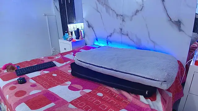 BarbaraFerrer69 Adlı Modelin Canlı XXX Sohbeti