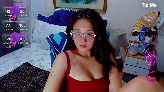 Filipinapoca Adlı Modelin Canlı XXX Sohbeti