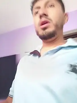 Bruce_Wayne188 Show in webcam