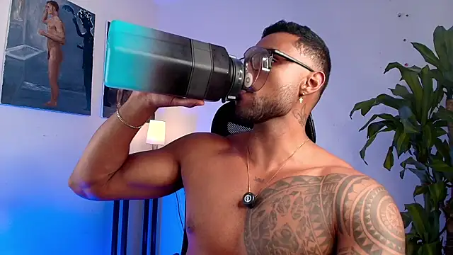 LiamGarcia1のライブXXXチャット