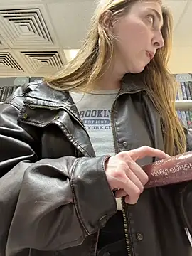 Sunny___Bunny Live XXX-Chat