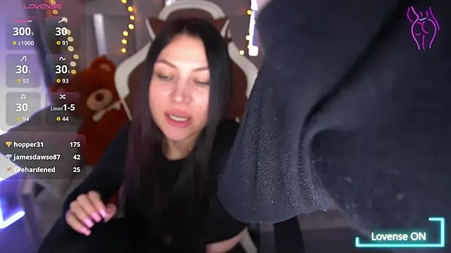 แชท XXX สดของ EliseVelour