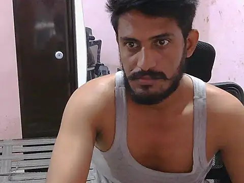 Chat +18 de HotXKrish ao vivo