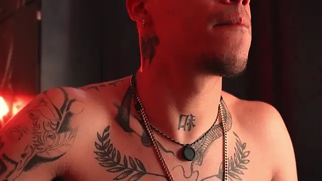 AlphaMasterXxx লাইভ XXX চ্যাট