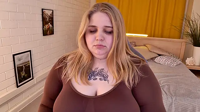 SladaDell 即時 XXX 聊天