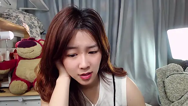 XueLi1902 Live XXX Chat