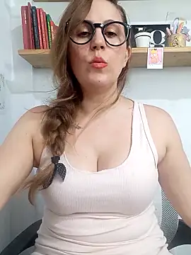 Pertunjukan Kamera Web SofiEsteves