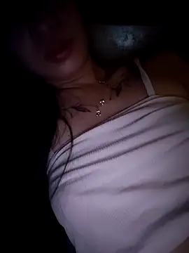 แชท XXX สดของ Luna_Moonfang