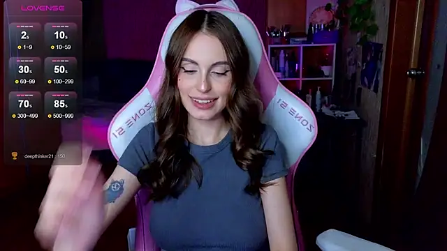 EdelineMaher's Live XXX Chat