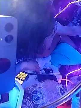 Pokazy przed kamerką – gurlnips