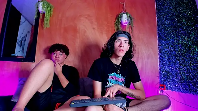 Chat +18 de Kos_storm ao vivo