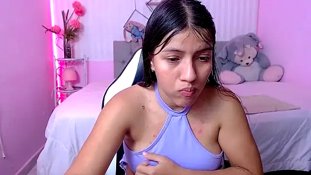 Chat +18 de zara_cute ao vivo