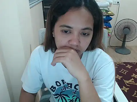 دردشة xTheLastVIRGINx الجنسية المباشرة