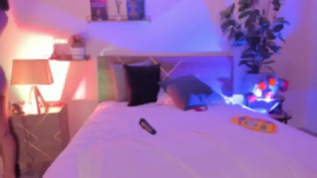 YariRose élő XXX-chatje