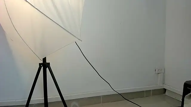 khris__evans: απευθείας συνομιλία ΧΧΧ