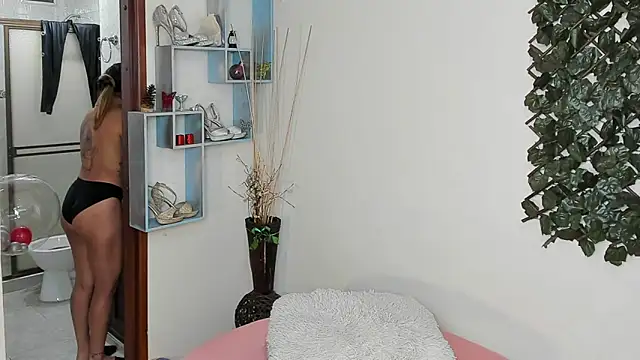 Chatroom XXX en direct de DestinyHills