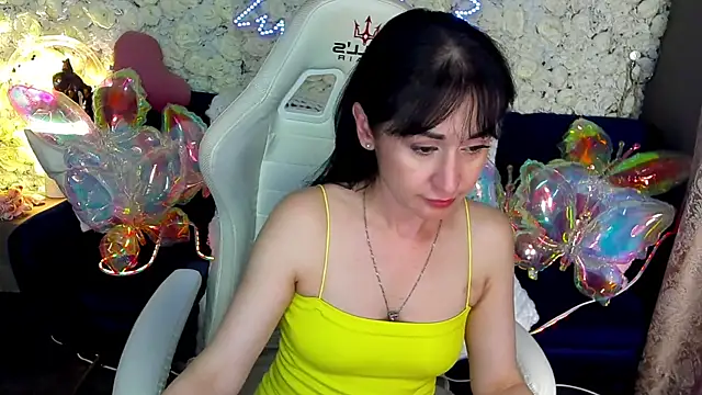 Chatroom XXX en direct de CarolinaaFoxyyy