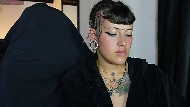 Онлайн чат XXX _sharlotte777