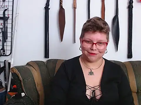 Leah_R 现场XXX聊天