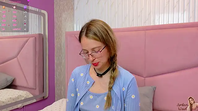 AmbeerWood_ Live XXX-chat