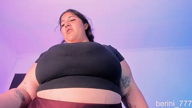 AmberiniHoffmanのライブXXXチャット