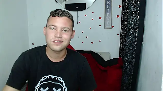 sven_fox723 网络视讯表演