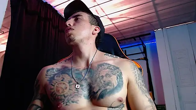 Adam_Hudsond Chat XXX in diretta