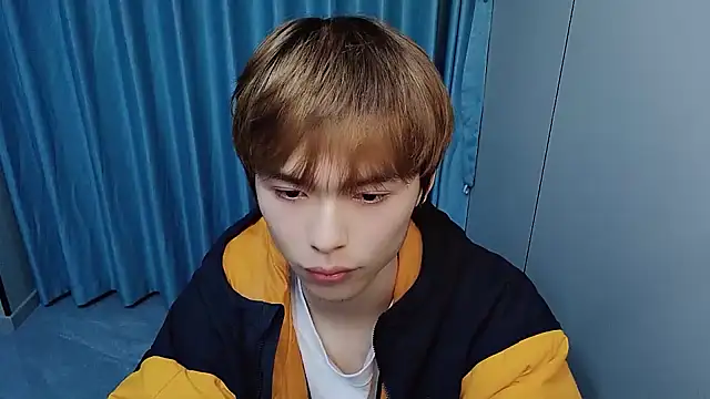 xiaottt1918 Webcam Show