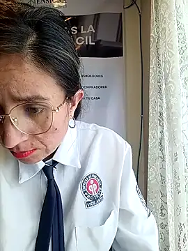 Valentina--1 Adlı Modelin Canlı XXX Sohbeti